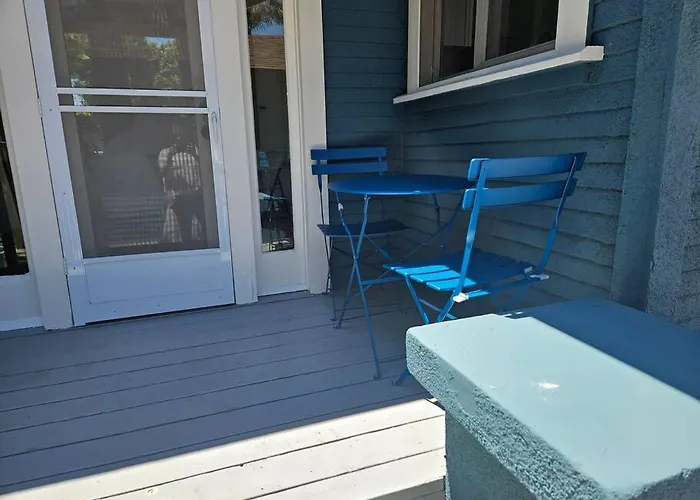 Entire Home In Historic Long Beach Close To Shops