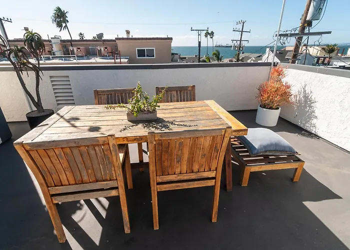 50 M To Sand Lgb 2 King Suites