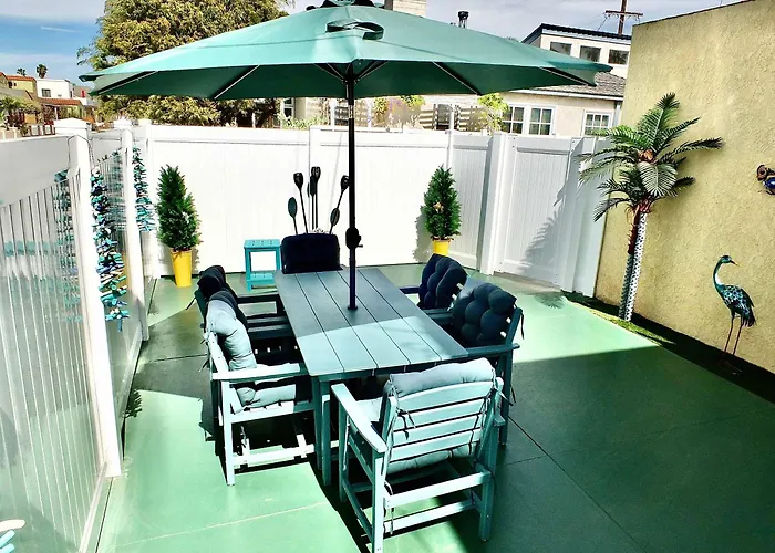 Walk To Beach Tropical Patio Sleeps 5